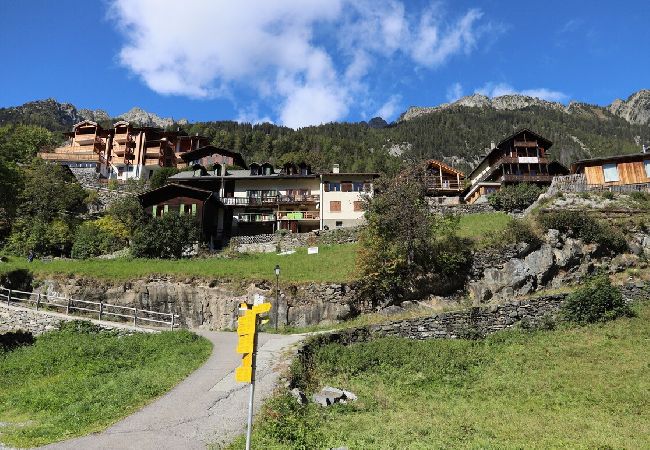 Ferienwohnung in Salvan - Cosy & Star - Salvan - Les Marécottes - Swiss Alps Ferienwohnung in Salvan - Cosy & Star - Salvan - Les Marécottes - Swiss Alps