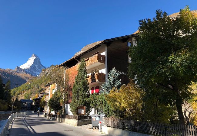 Ferienwohnung in Zermatt - Eagle Apartement - Zermatt Ferienwohnung in Zermatt - Eagle Apartement - Zermatt