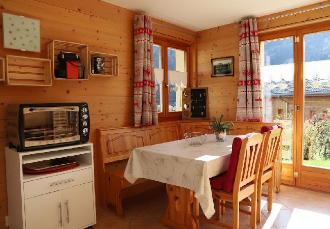 Ferienwohnung in Salvan - Petit Nid Douillet au Coeur de Salvan Ferienwohnung in Salvan - Petit Nid Douillet au Coeur de Salvan