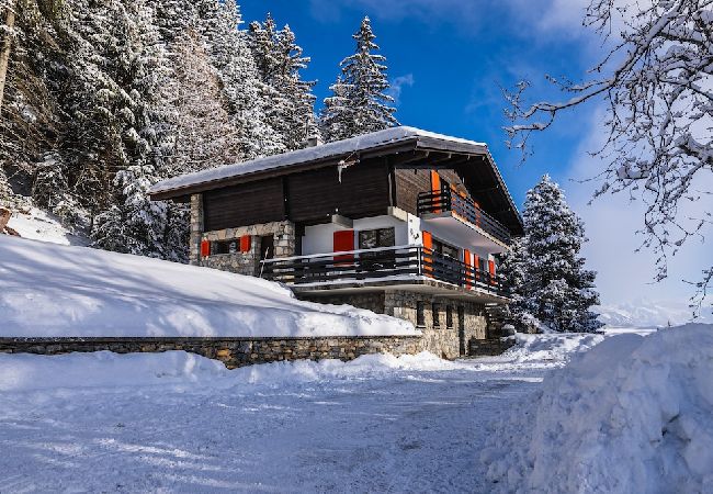 Chalet in Arbaz - Chalet Les Girolles - Anzère