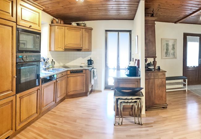 Chalet in Les Marécottes - Chalet l'Escapade - 6 to 10 pax - Swiss Alps Chalet in Les Marécottes - Chalet l'Escapade - 6 to 10 pax - Swiss Alps