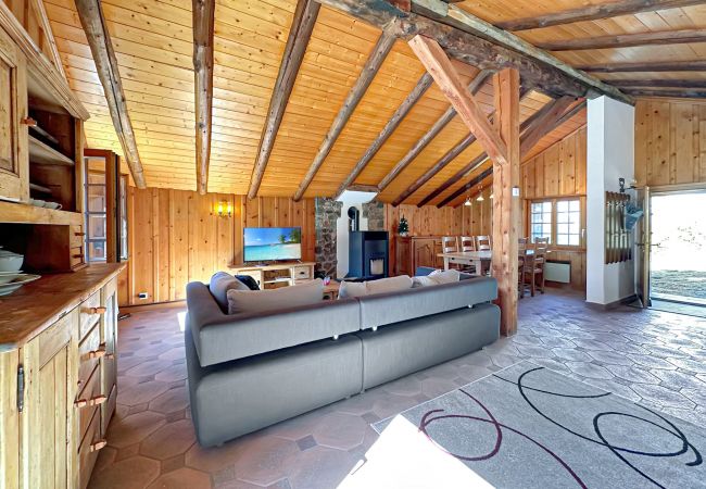Chalet in La Fouly - Chalet Le Basset - Family Chalet in the Swiss Alps