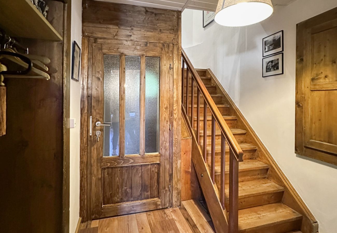 Ferienwohnung in Salvan - Swiss Alpine Retreat & View near Martigny