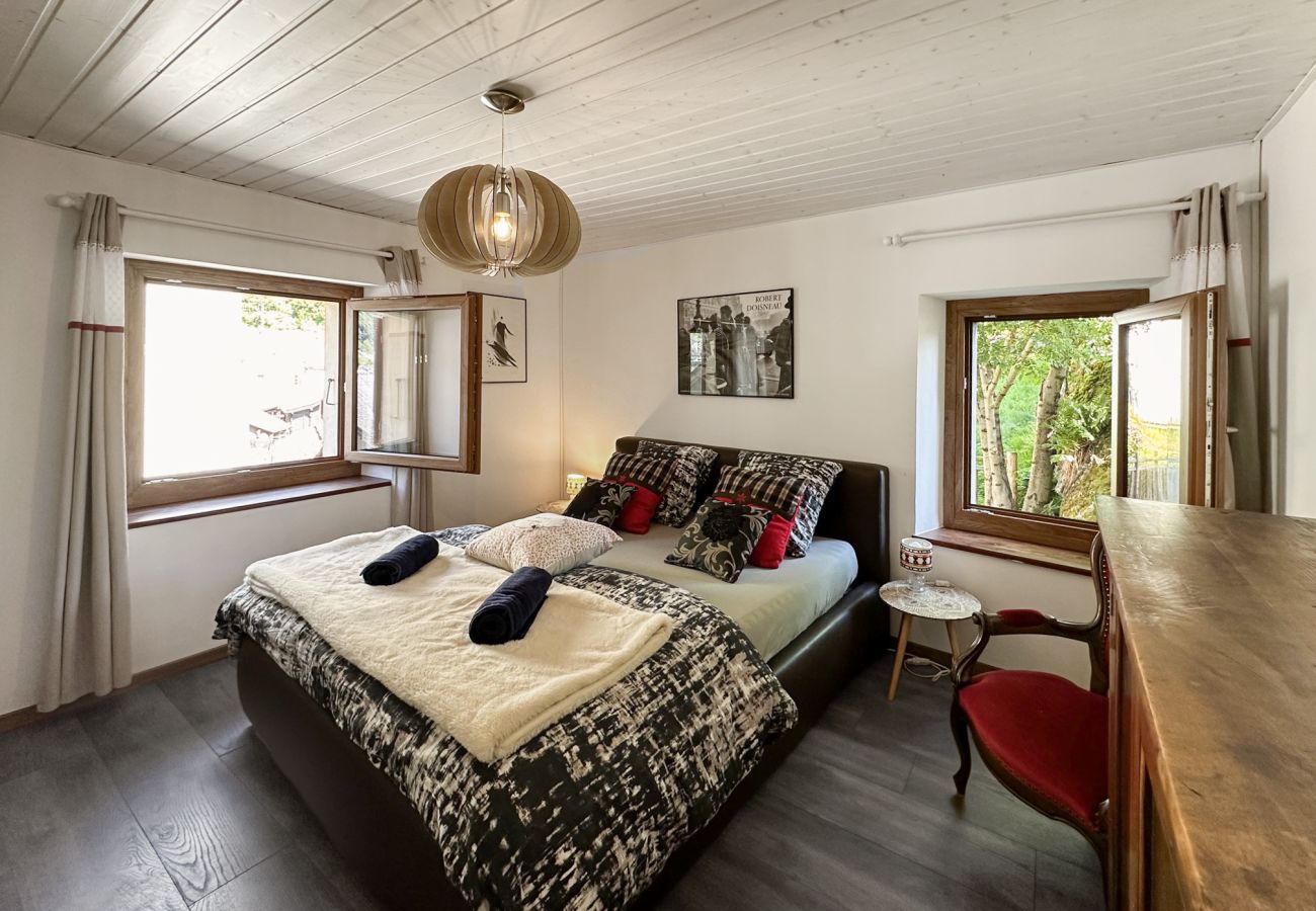Ferienwohnung in Salvan - Swiss Alpine Retreat & View near Martigny