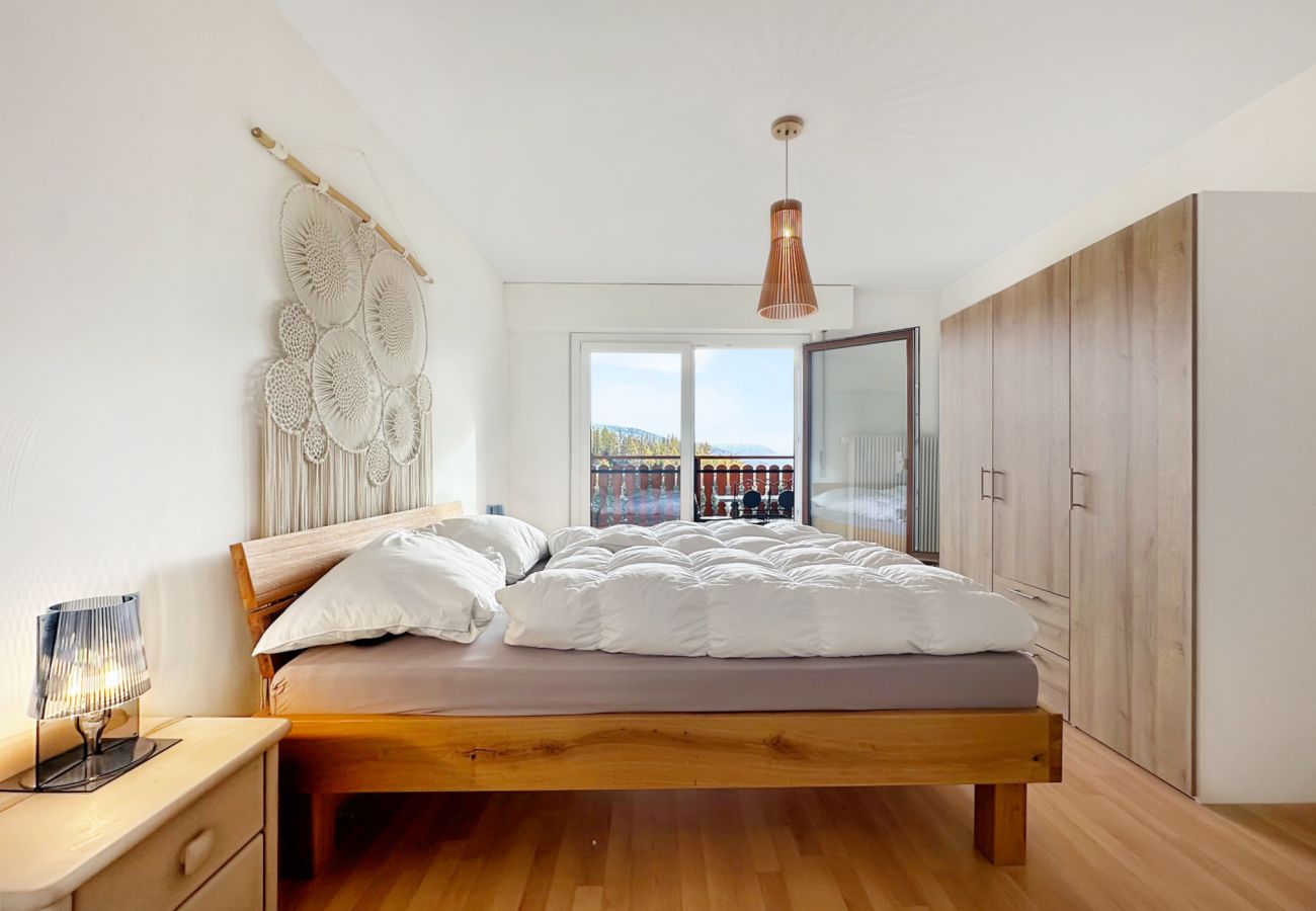 Ferienwohnung in Crans-Montana - Alpine Vista - Next to the Cable car - Swiss Alps