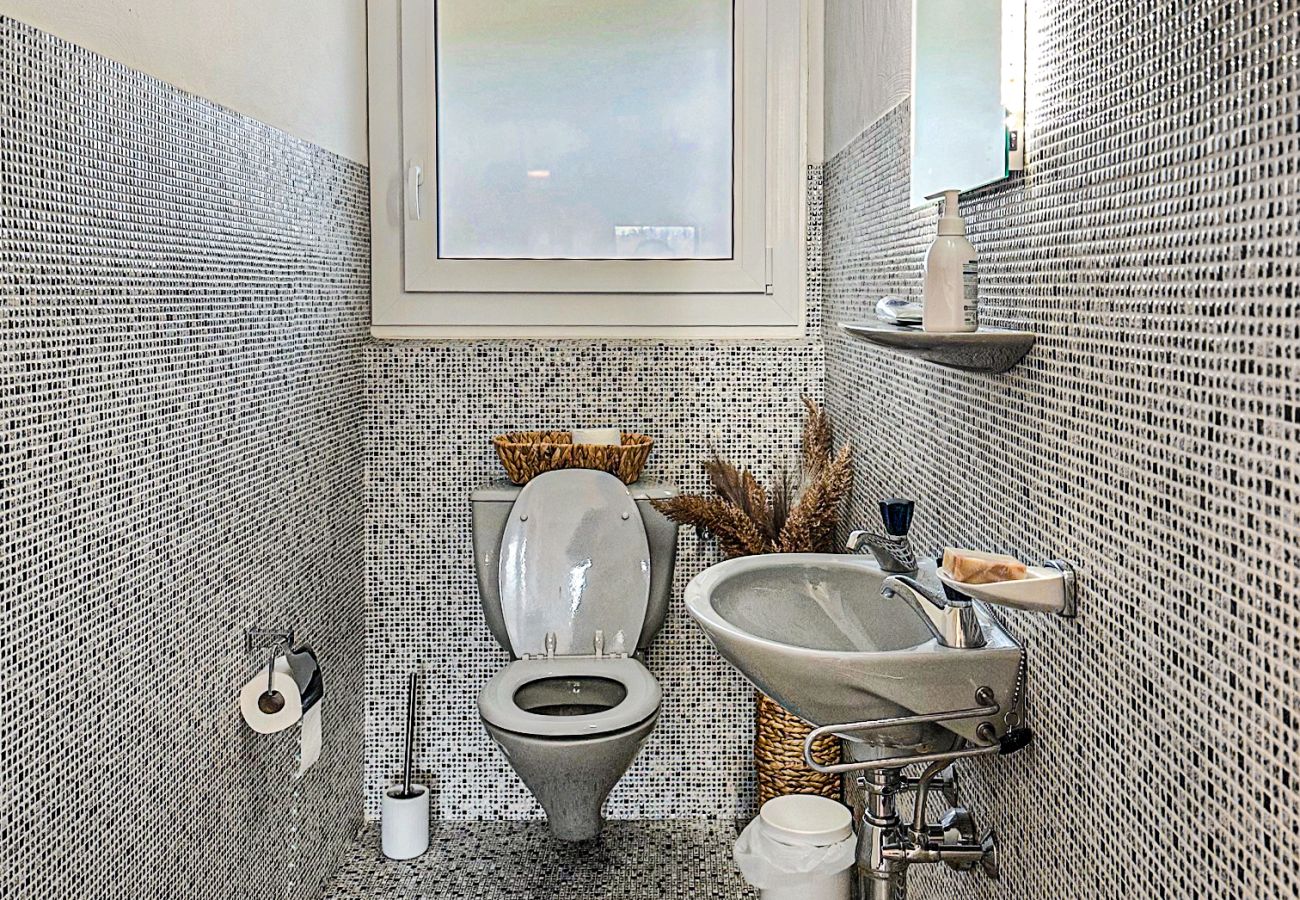 Ferienwohnung in Crans-Montana - Alpine Vista - Next to the Cable car - Swiss Alps