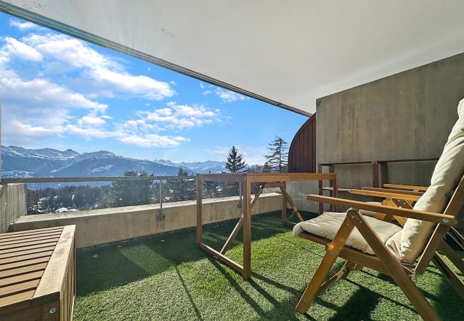 Studio in Crans-Montana - Alpine Club Retreat – Central Studio, Pool & View