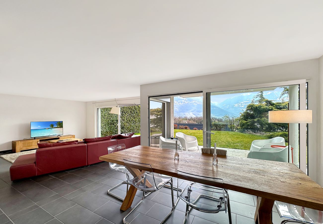 Doppelhaushälfte in Savièse - Sunny Alps Panorama – Modern House near Sion