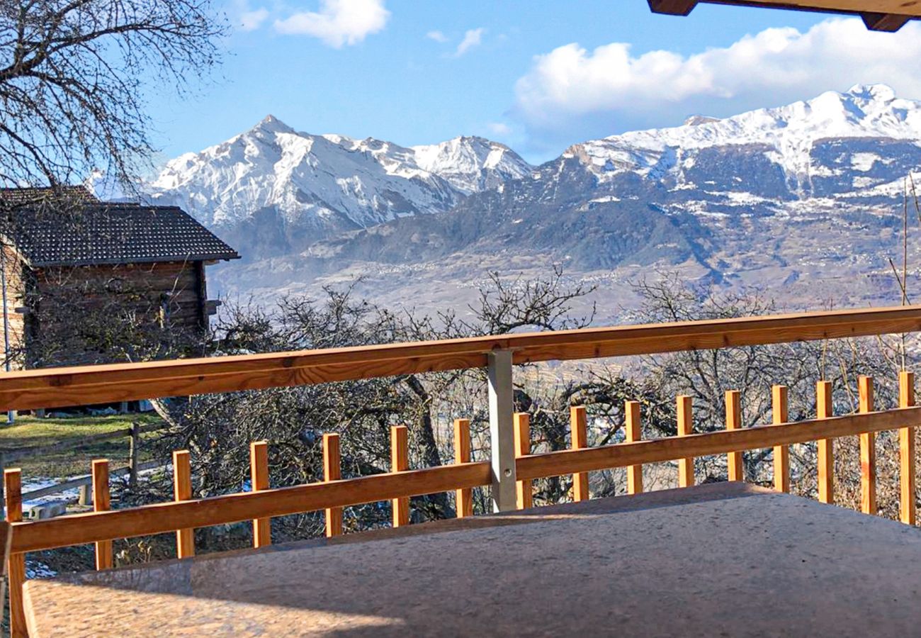 Chalet in Les Agettes - Alpine Nest Chalet – Stunning Mountain Views