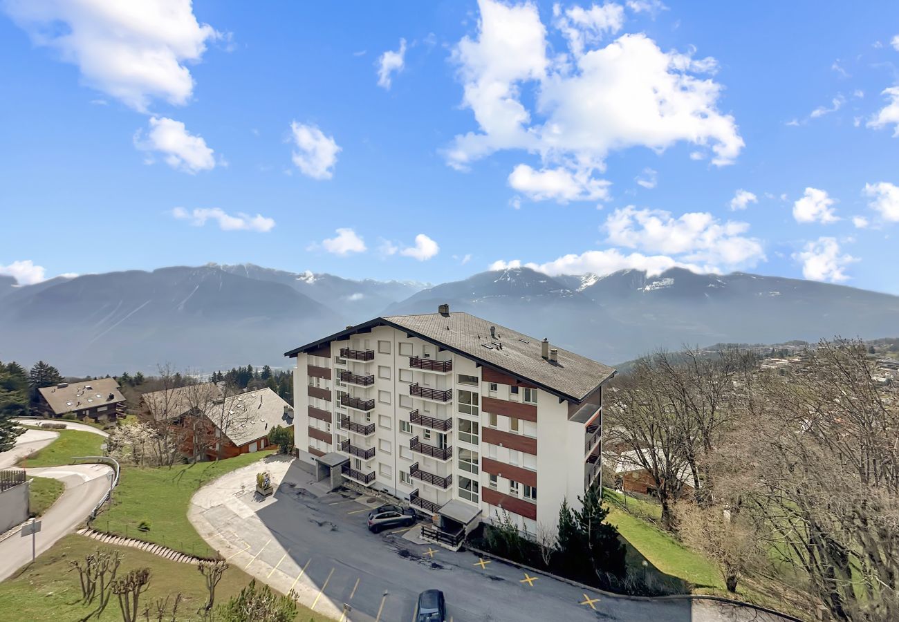 Ferienwohnung in Crans-Montana - Montana Alpine Outlook 4 Pax Panoramic Alps View