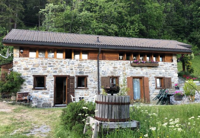 Front of the chalet in the heart of nature