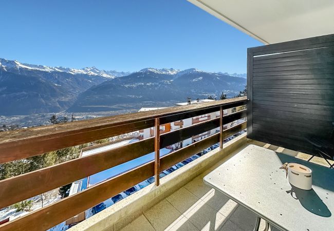 Apartment in Crans-Montana - Pied-à-terre in Crans-Montana, pool and view - Swi Apartment in Crans-Montana - Pied-à-terre in Crans-Montana, pool and view - Swi