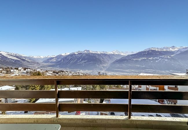 Apartment in Crans-Montana - Pied-à-terre in Crans-Montana, pool and view - Swi Apartment in Crans-Montana - Pied-à-terre in Crans-Montana, pool and view - Swi
