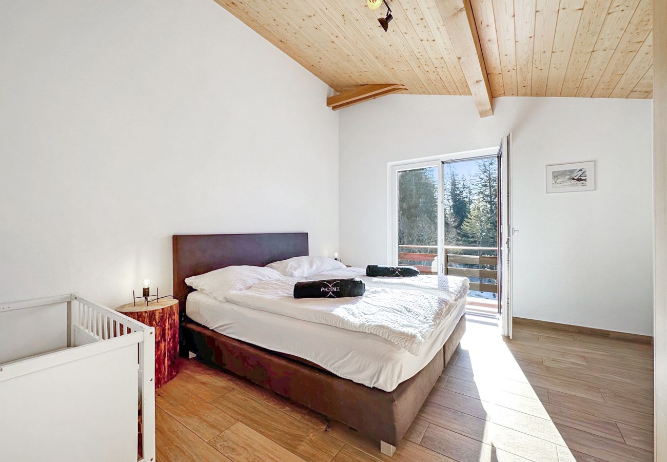 Chalet in Arbaz - Chalet Les Girolles - Anzère