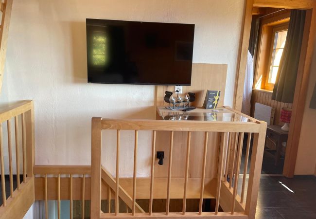 Chalet in Anzère - Tiny House facing the Alps - Ski in and out Chalet in Anzère - Tiny House facing the Alps - Ski in and out