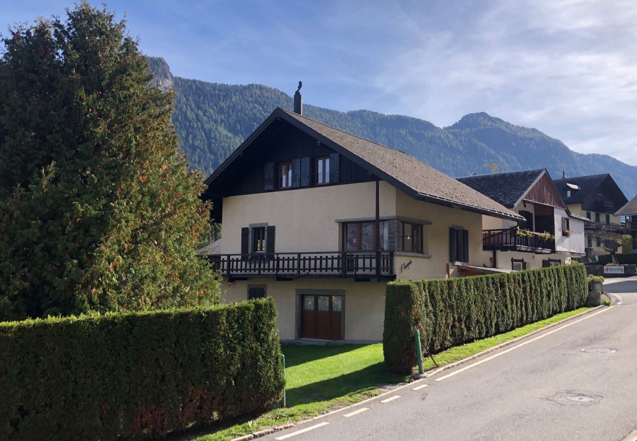 Chalet in Les Marécottes - Chalet l'Escapade - 6 to 10 pax - Swiss Alps