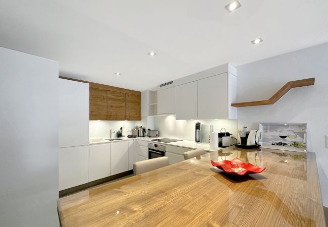 Modern kitchen with a dedicated dining area