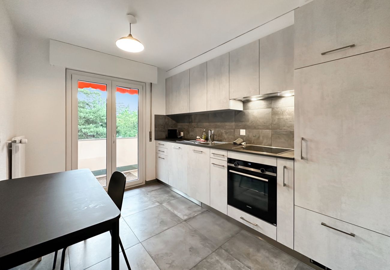 Fully equipped and functional modern kitchen