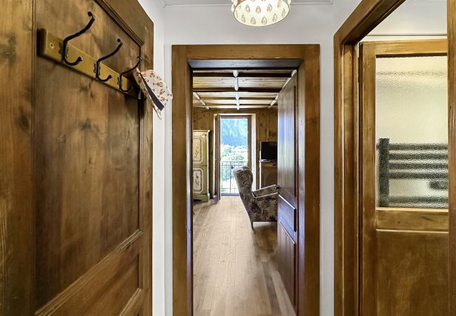 Apartment in Salvan - Swiss Alpine Retreat & View near Martigny Apartment in Salvan - Swiss Alpine Retreat & View near Martigny