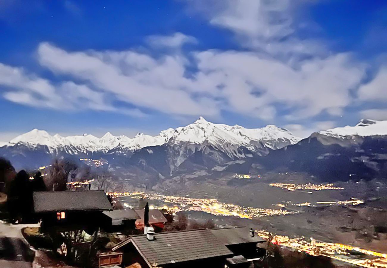 Apartment in Les Agettes - Bear Ridge Retreat - 8mns to slopes - Swiss Alps