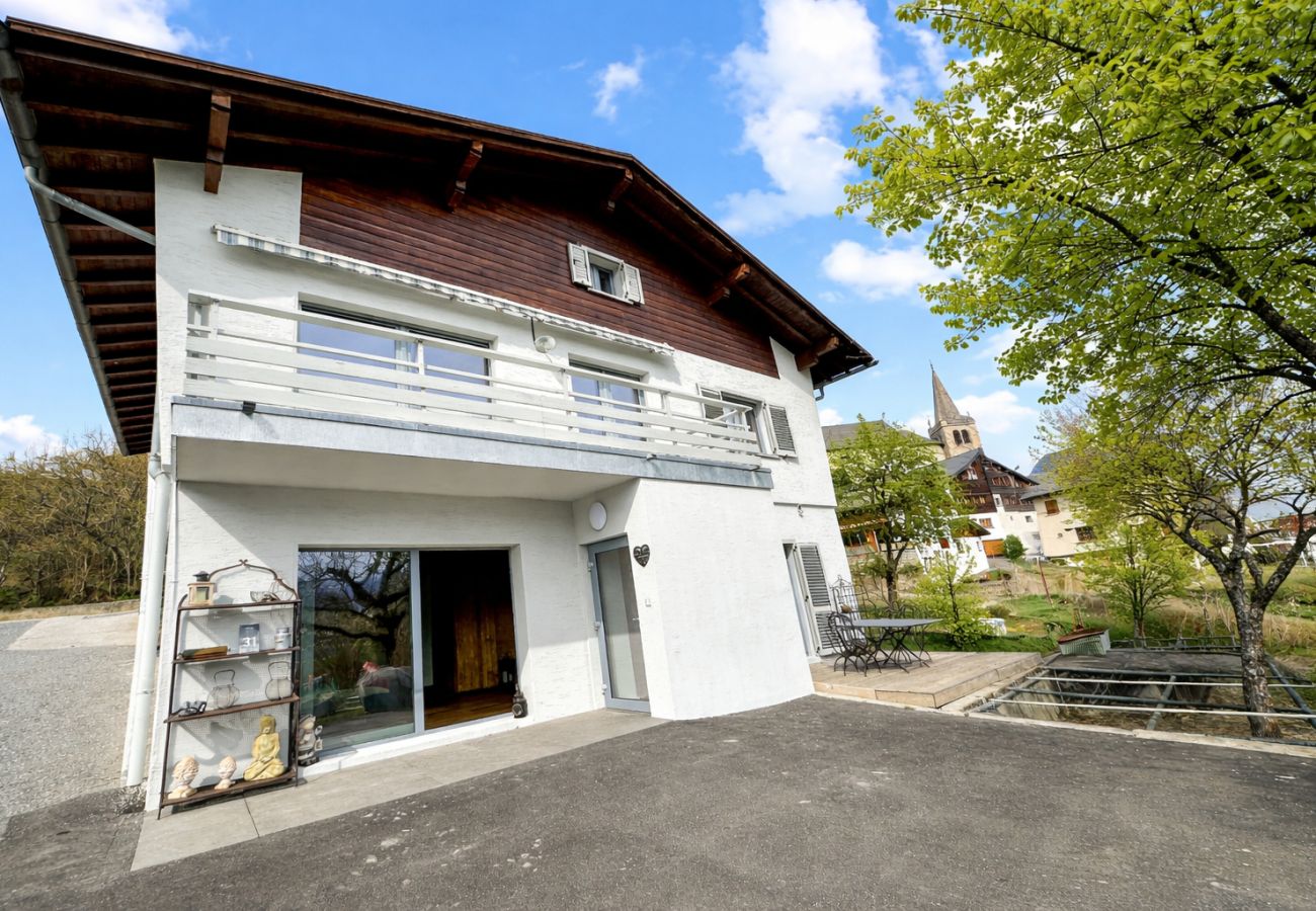 Chalet in Lens - Modern Home for 8 near Crans-Montana • Terrace & F