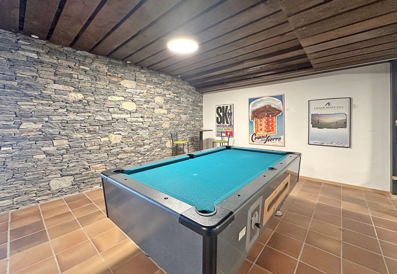 Studio in Crans-Montana - Alpine Club Retreat – Central Studio, Pool & View