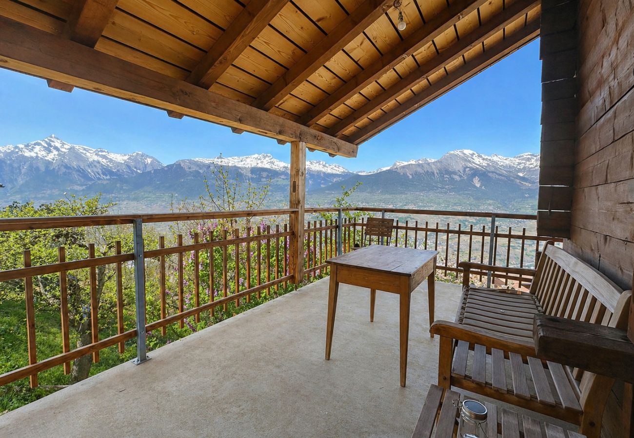 Chalet in Les Agettes - Alpine Nest Chalet – Stunning Mountain Views
