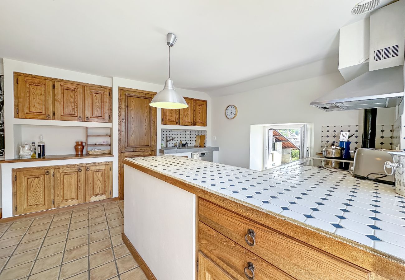 Apartment in Chelin - Open Sky Retreat | Panoramic Alpine Views · Sleeps
