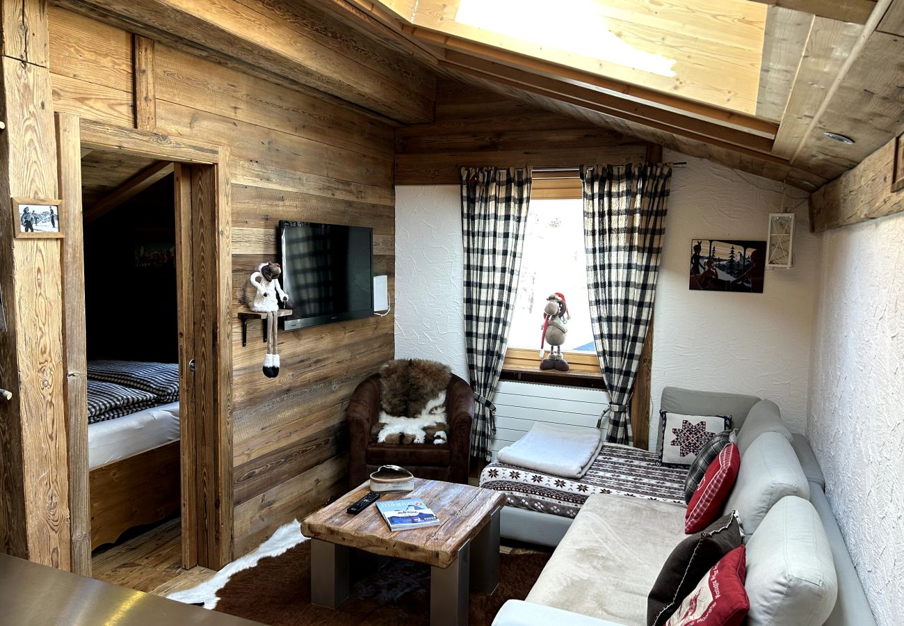Apartment in Zermatt - Matterhorn Alpine Hideaway – Cozy Renovated Apartm