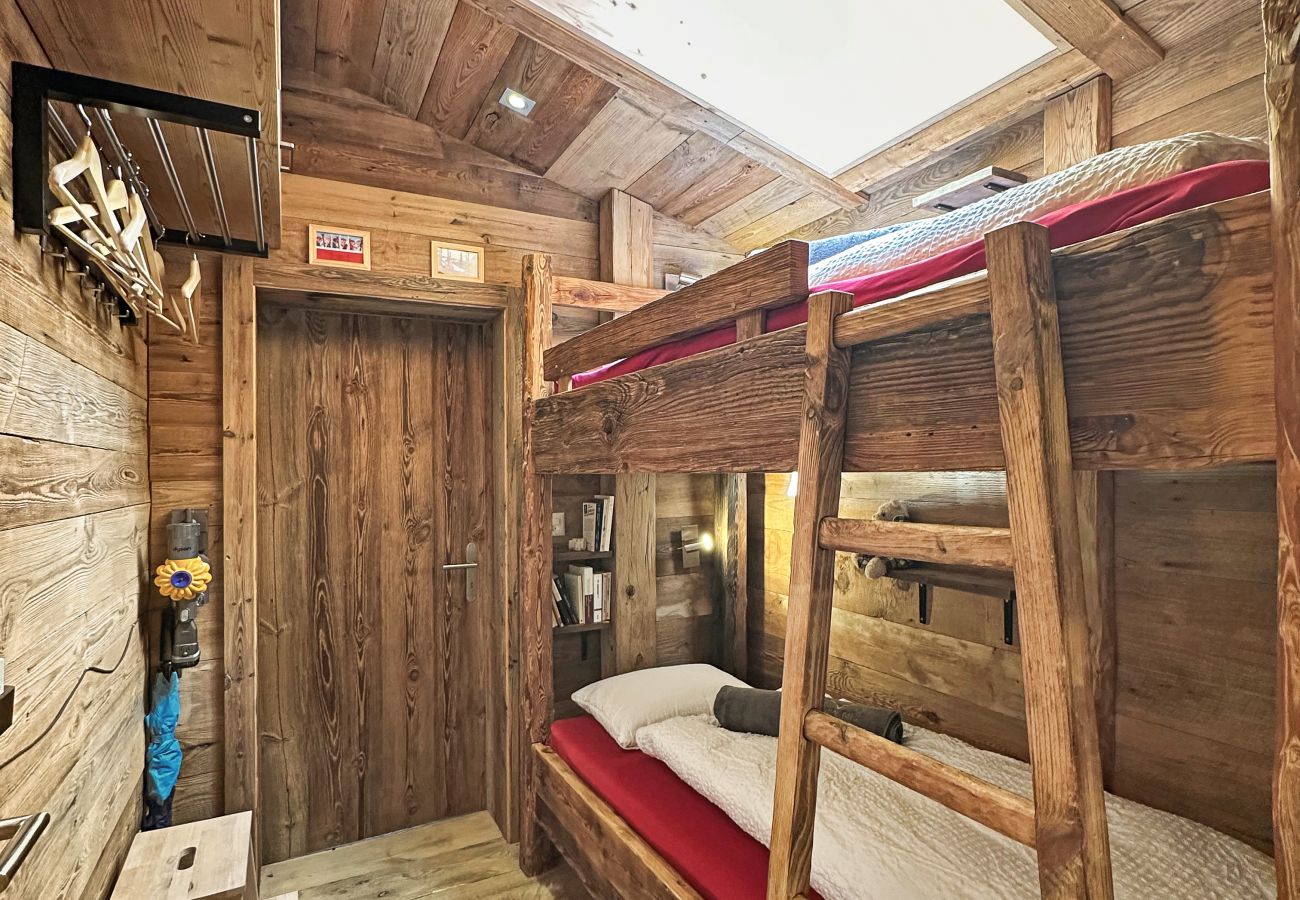 Apartment in Zermatt - Matterhorn Alpine Hideaway – Cozy Renovated Apartm