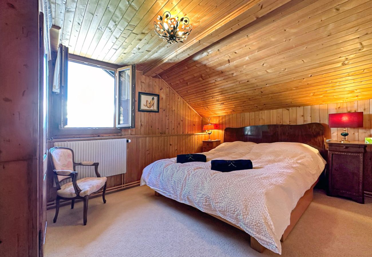 Chalet in Les Marécottes - Chalet l’Escapade – Cozy Alpine Retreat | 6 Guests