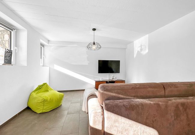 Chalet à Arbaz - Chalet Les Girolles - Anzère Chalet à Arbaz - Chalet Les Girolles - Anzère