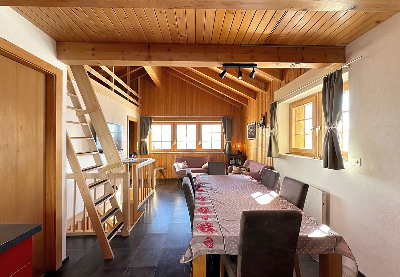 Chalet à Anzère - Tiny House facing the Alps - Ski in and out