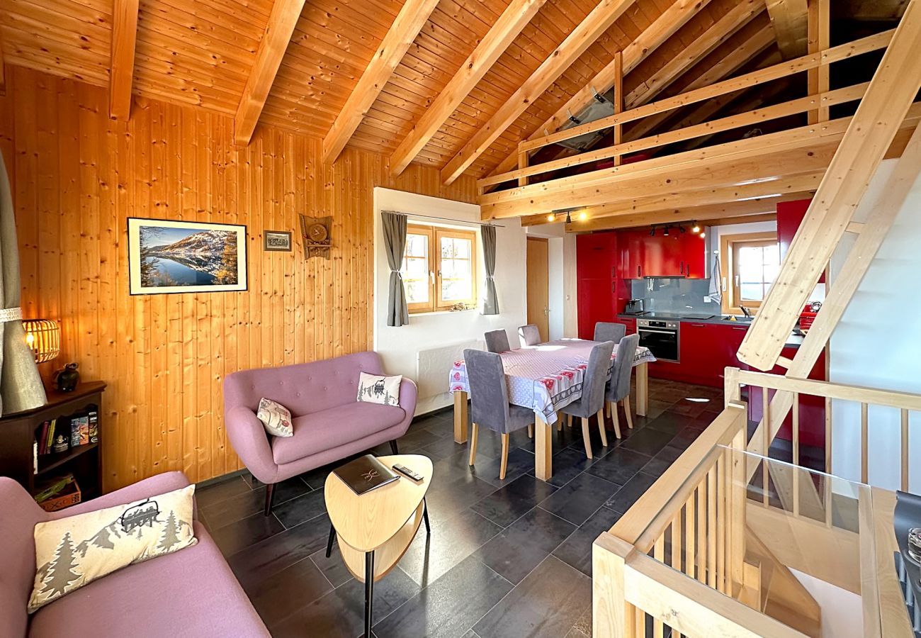 Chalet à Anzère - Tiny House facing the Alps - Ski in and out