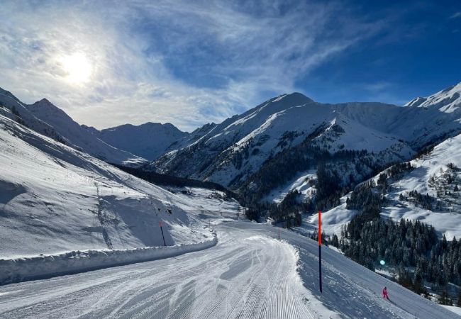 Chalet à La Fouly - Chalet Le Basset - Family Chalet in the Swiss Alps