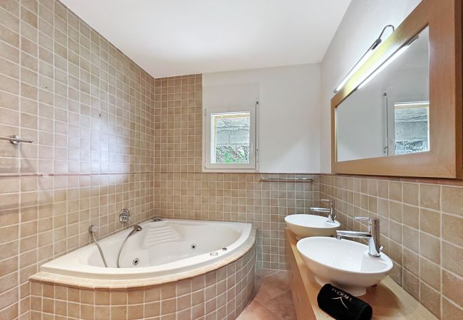 Maison à Blignou - Family Mountain Hideway in the Swiss Alps Maison à Blignou - Family Mountain Hideway in the Swiss Alps