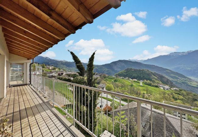 Maison à Blignou - Family Mountain Hideway in the Swiss Alps