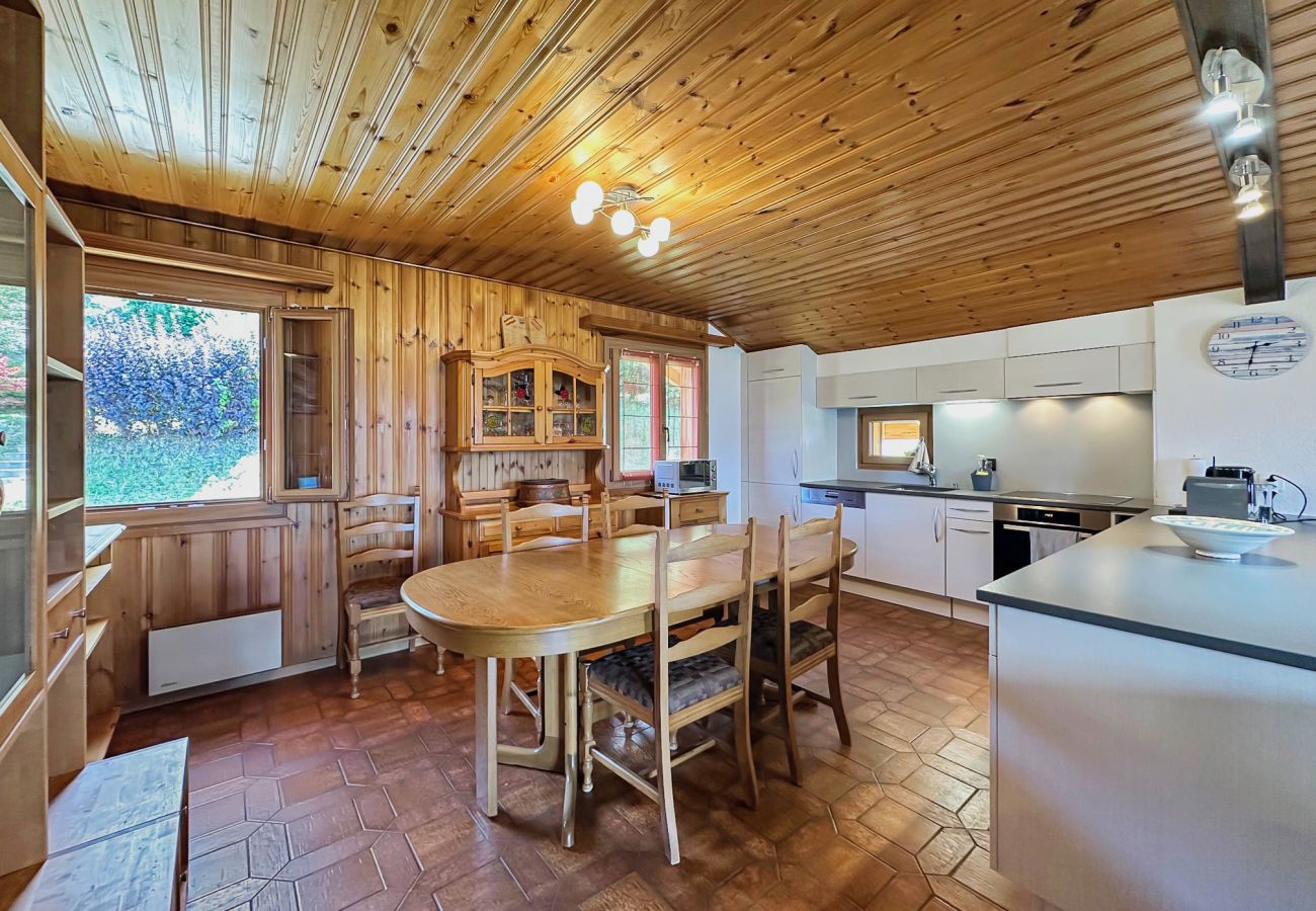 Appartement à Les Agettes - Bear Ridge Retreat - 8mns to slopes - Swiss Alps