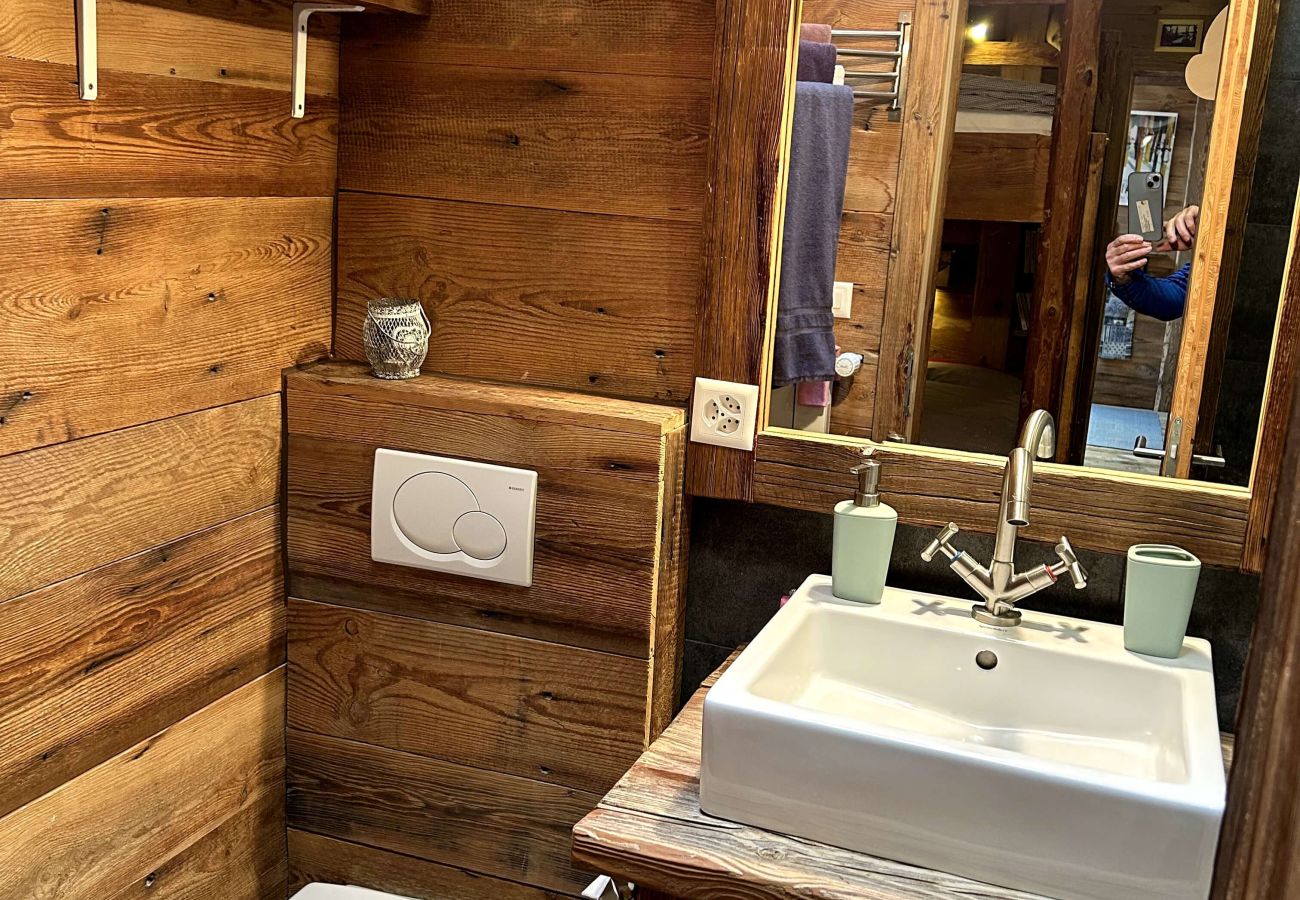 Appartement à Zermatt - Matterhorn Alpine Hideaway – Cozy Renovated Apartm