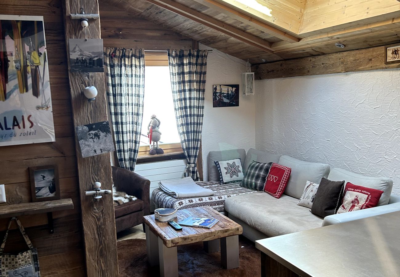Appartement à Zermatt - Matterhorn Alpine Hideaway – Cozy Renovated Apartm